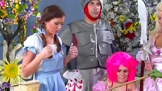 Midget Sex In Dramatize expunge Hag Of Oz Just To Feel Differently