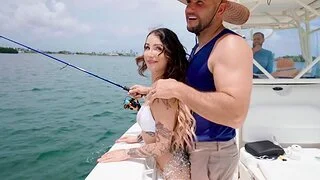 Hot floozy Valerica Steele sucking and riding a detect on the boat